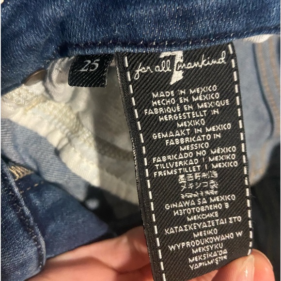7 for all mankind 👖💙 Cropped Blue Jeans.   Women’s size 25 - Picture 6 of 9